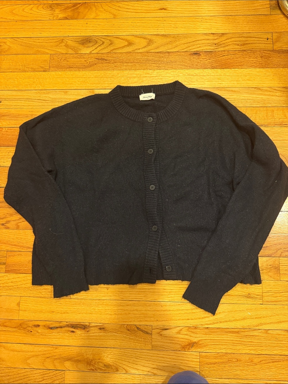 American Vintage Black Crewneck Button Cardigan
